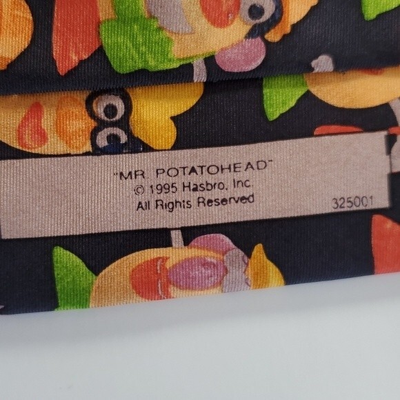 RM STYLE MR POTATO HEAD/MRS POTATO HEAD BLUE MEN'S SILK NOVELTY TIE 3.5 by 56" - Picture 5 of 8